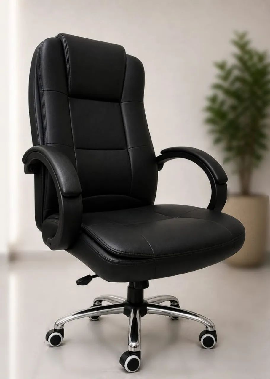 Cadeira Executiva Presidente Ergonômica Couro Regulável Giratória - Foto 3
