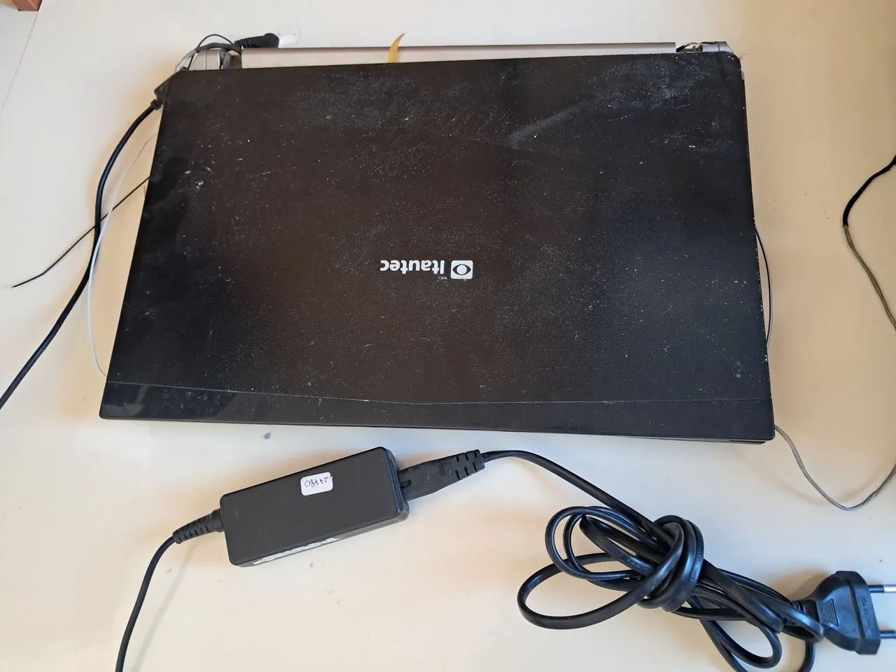 Notebook Itautec- Funcionando- Leia o anúncio 