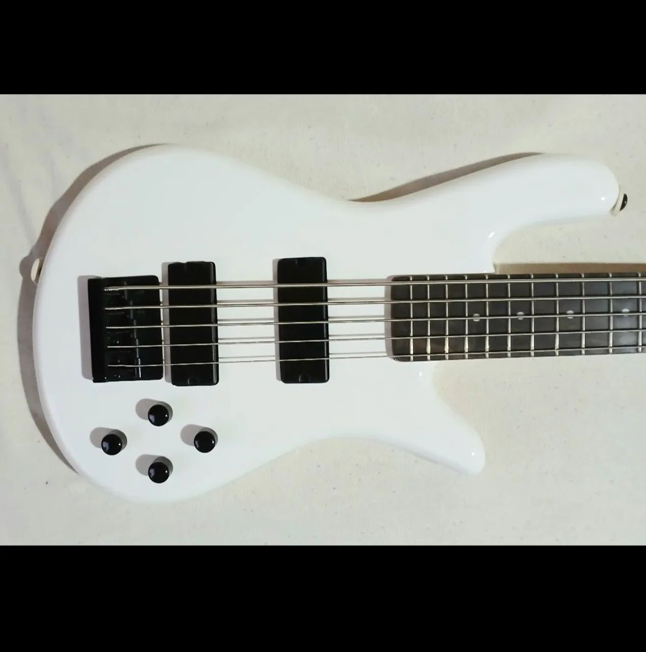 Baixo Spector Performer 5 - Foto 3