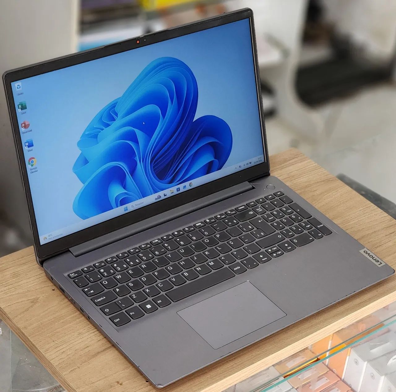 Notebook  Lenovo  ideapad core i5-1135G7