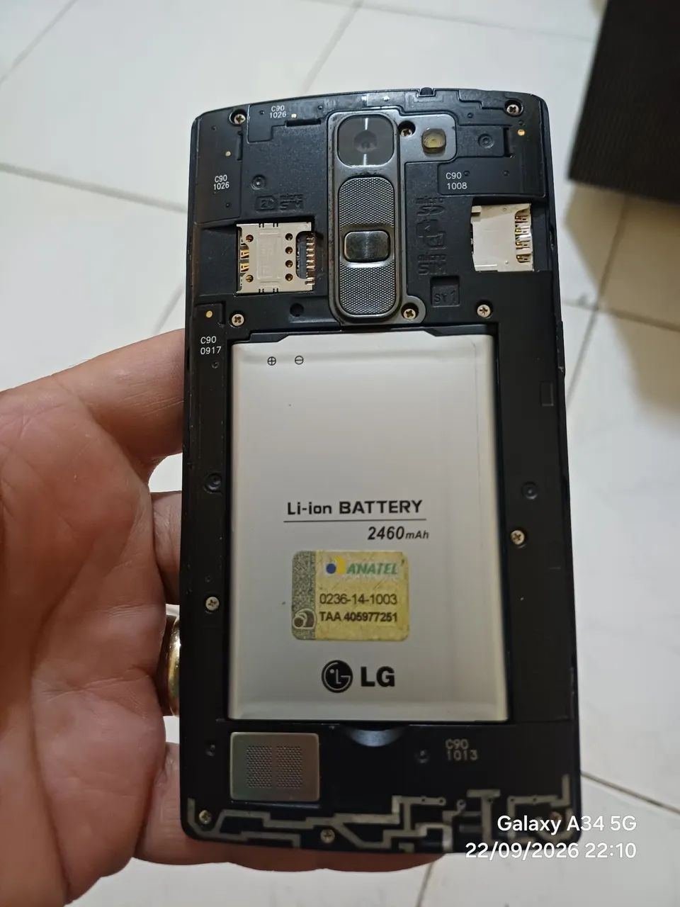 Smartphone LG travado na logo  - Foto 5