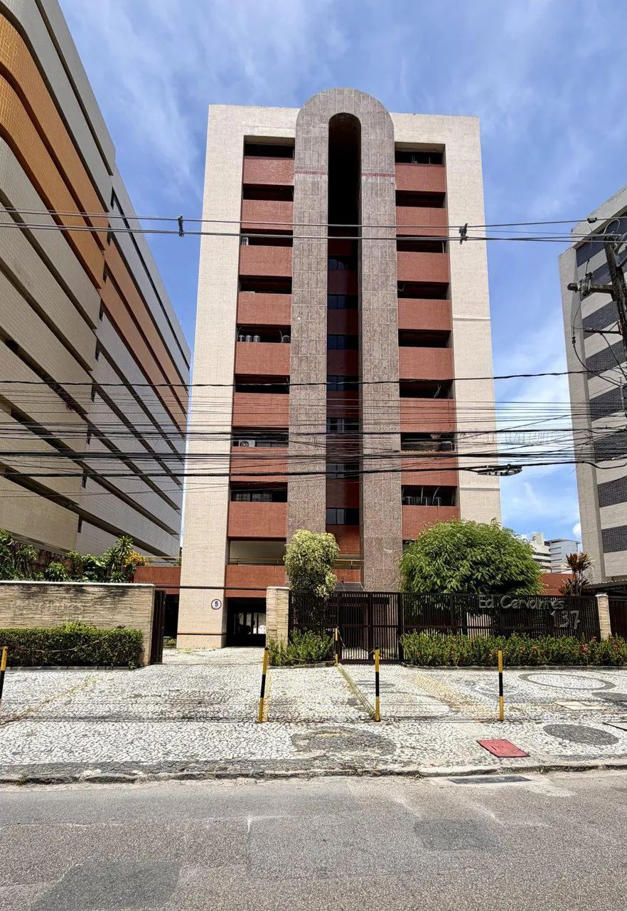 Sala comercial com 29m2 na Ilha do Leite por R$ 85.000,00 REF: 6515