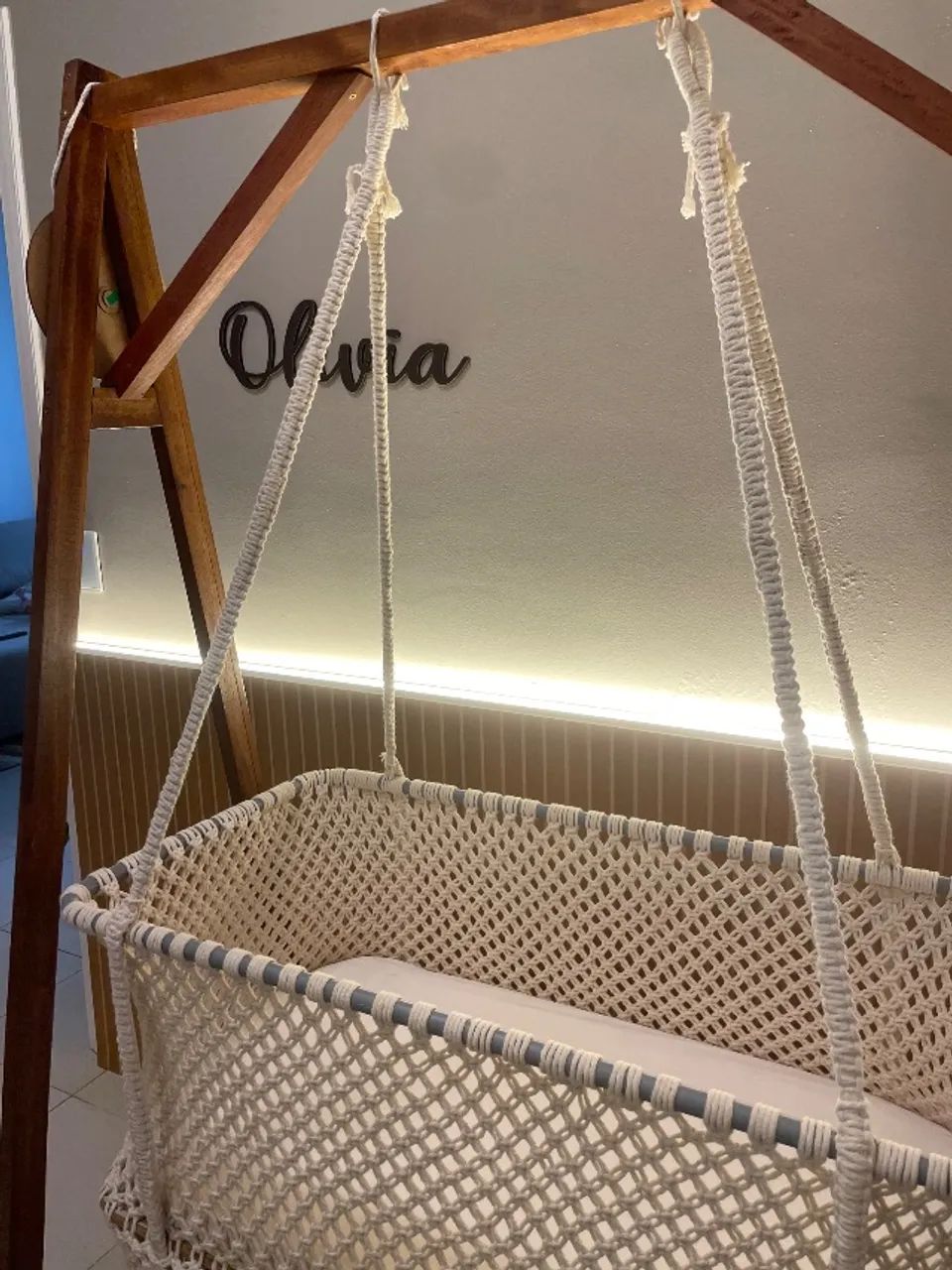 Berço de Macramê + Suporte de Madeira - Estilo Boho | Impermeabilizado - Foto 2