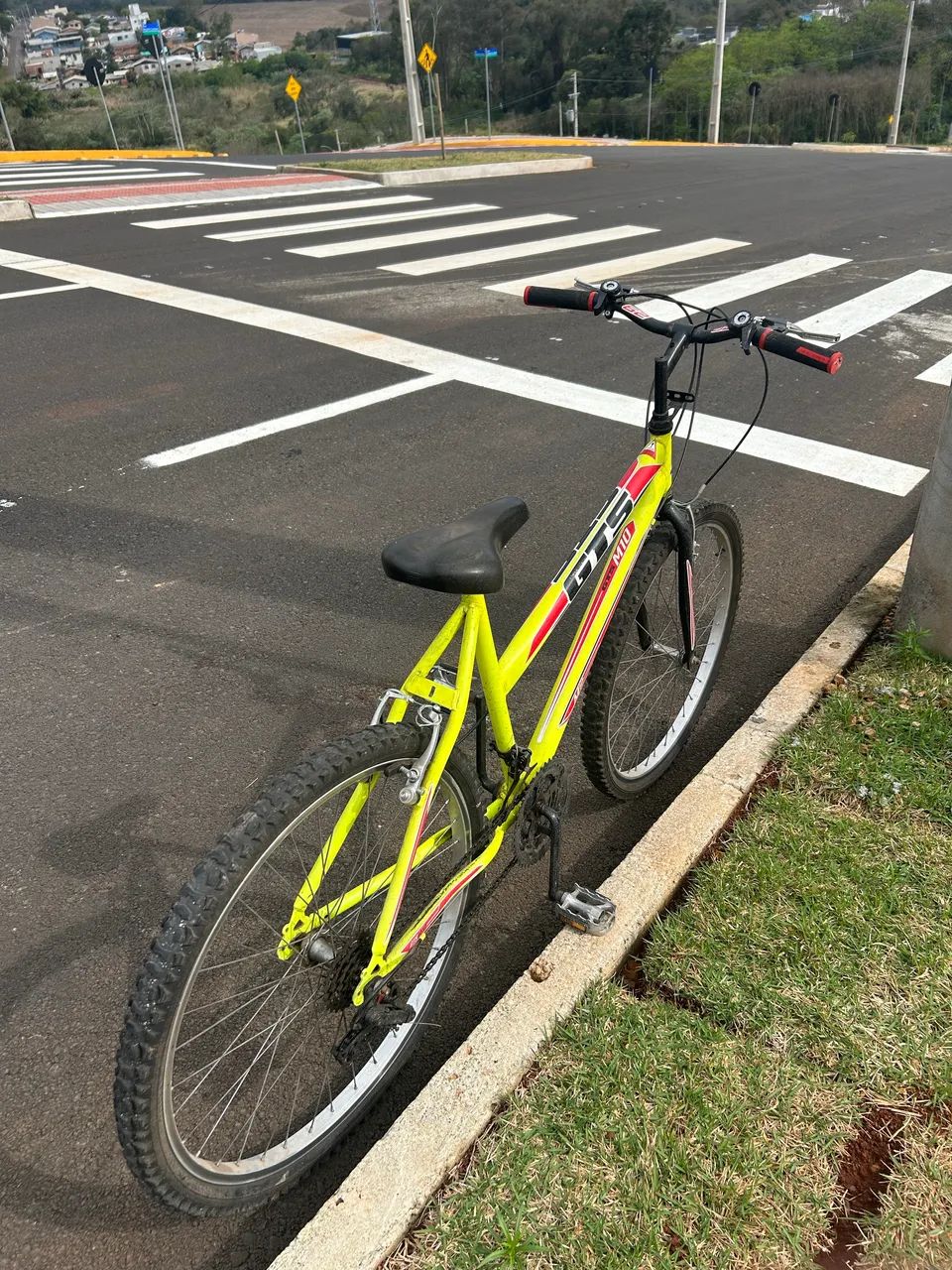 Vendo Bicicleta Aro 26 - Foto 4