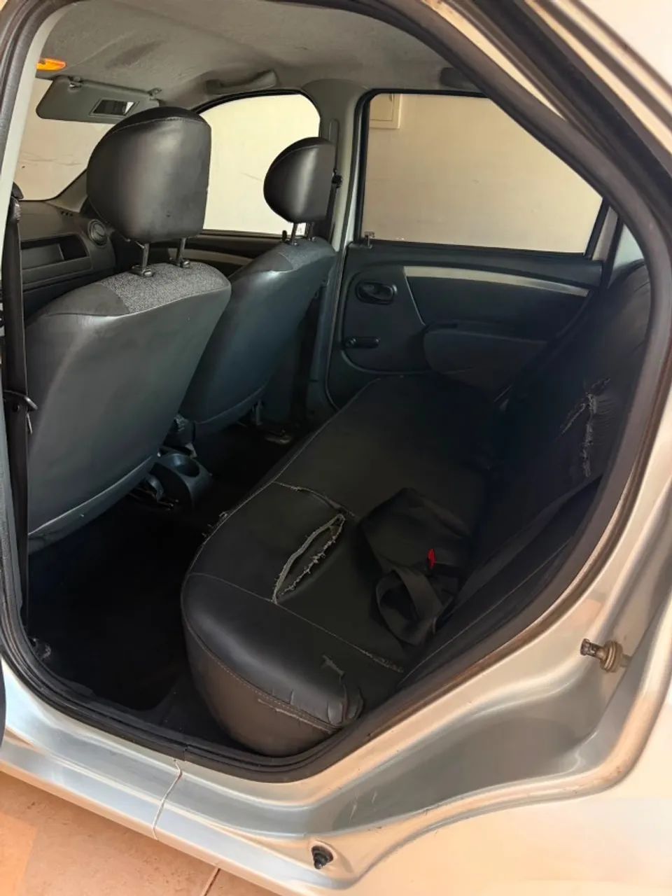 Renault Logan LOGAN Expression Hi-Flex 1.6 8V 4p 2009