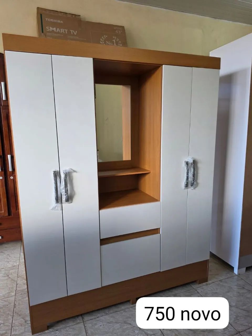 Guarda roupa novo