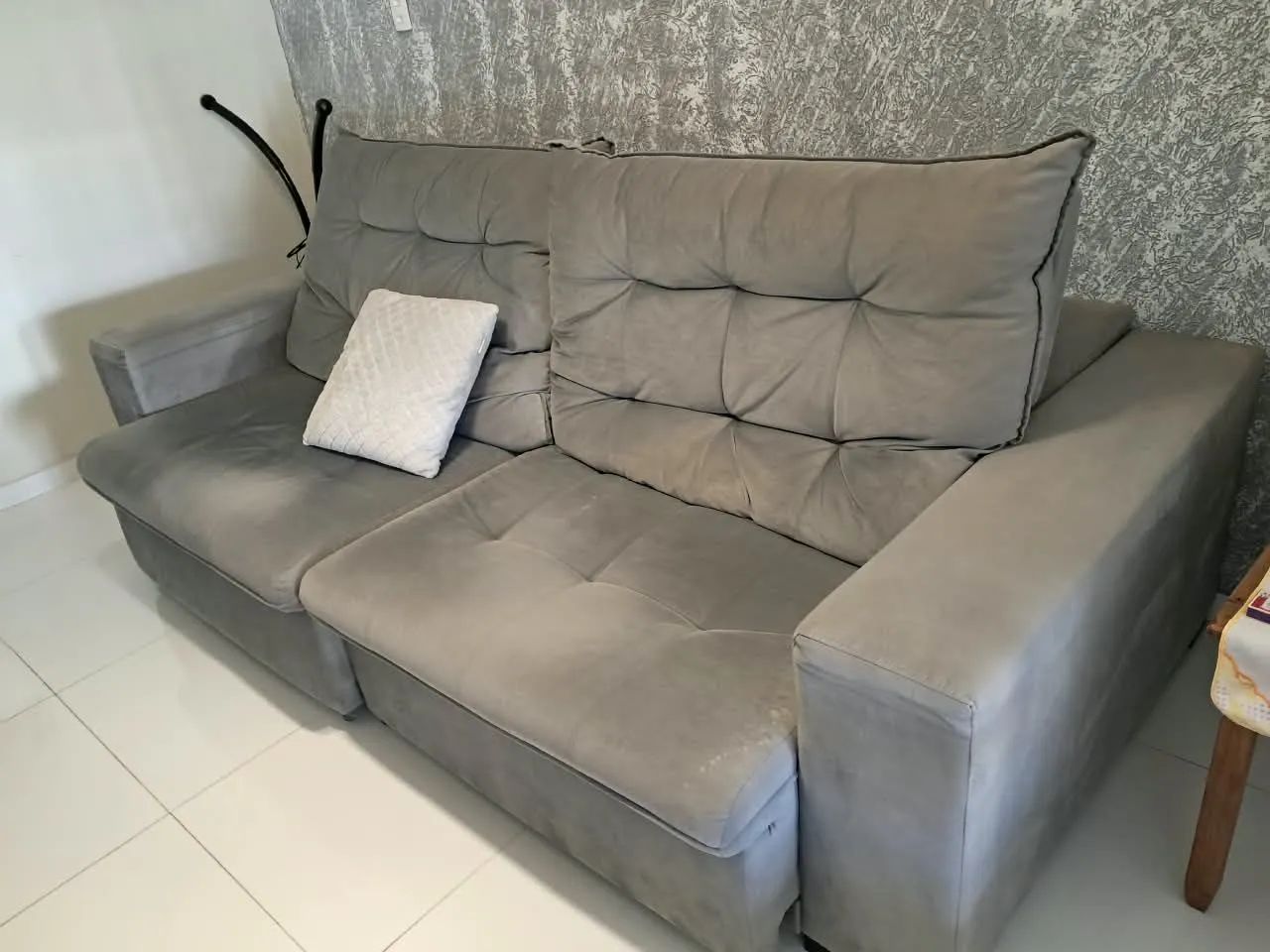 Sofá com madeira lei - Foto 2