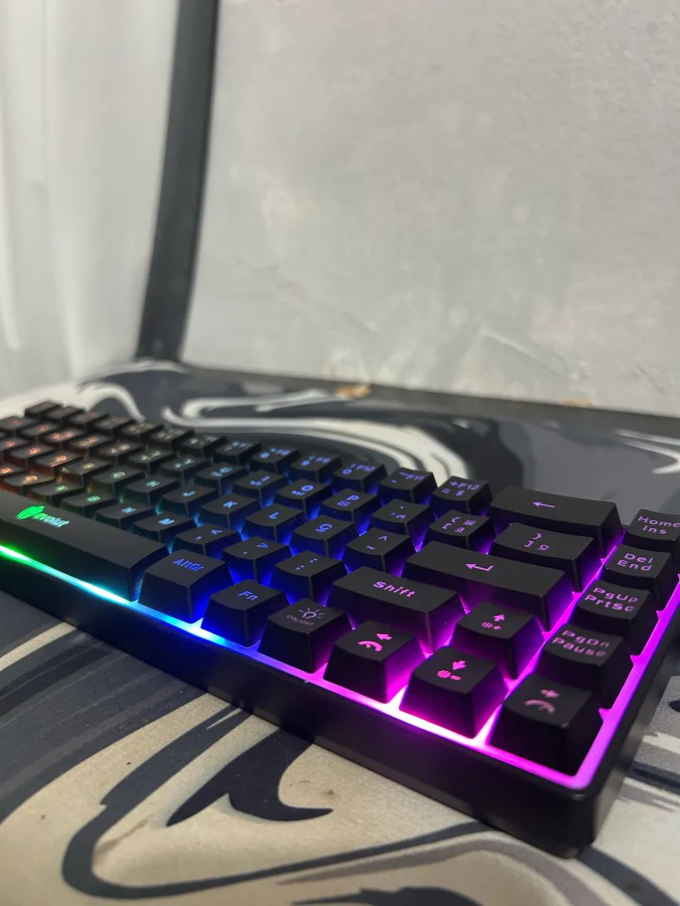 Teclado 60%, perfeita condições, com led!!!! - Foto 2