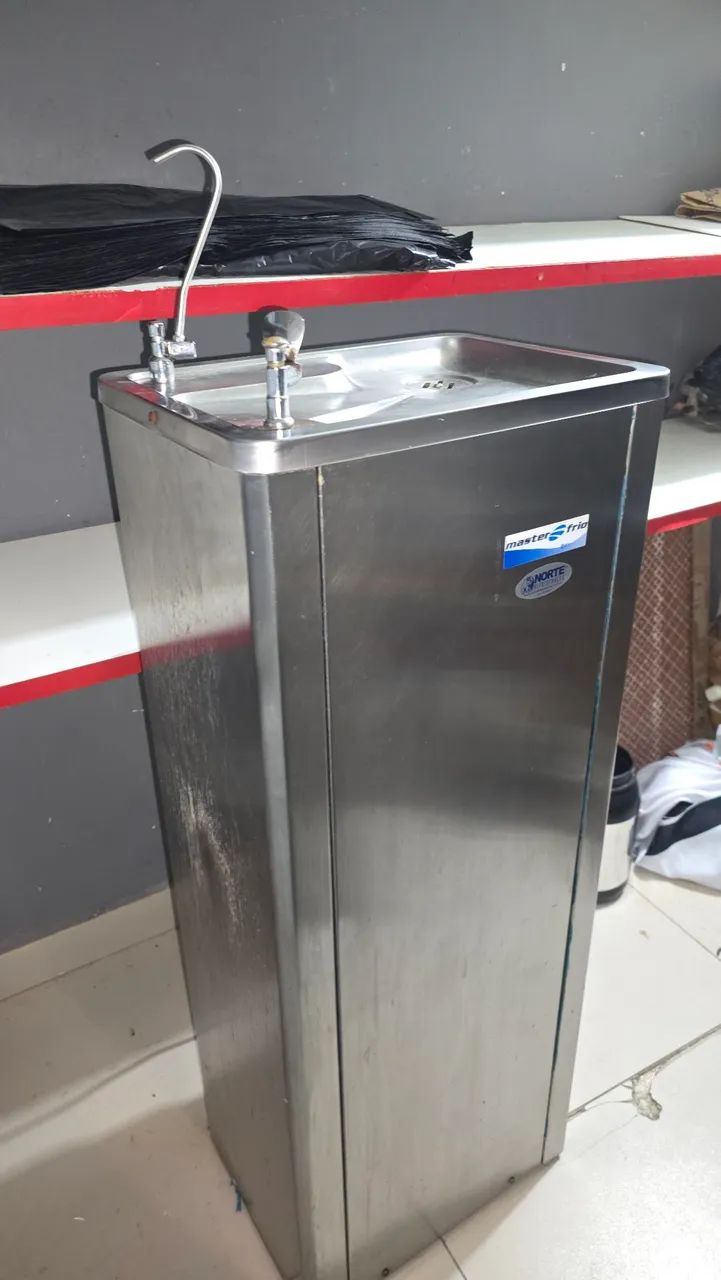 Bebedouro de pressão