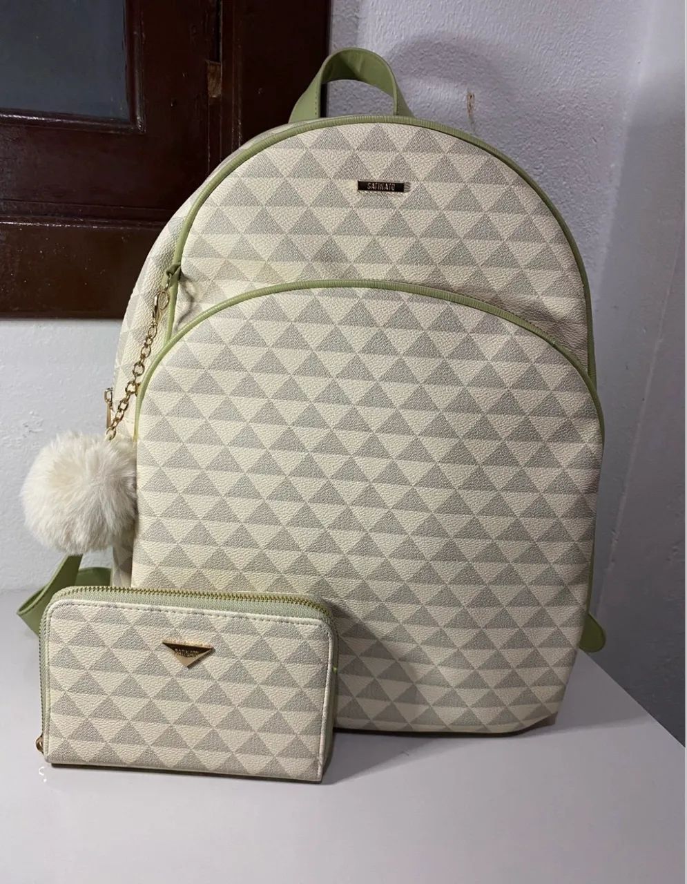 Mochila branca e verde Santinato e carteira 