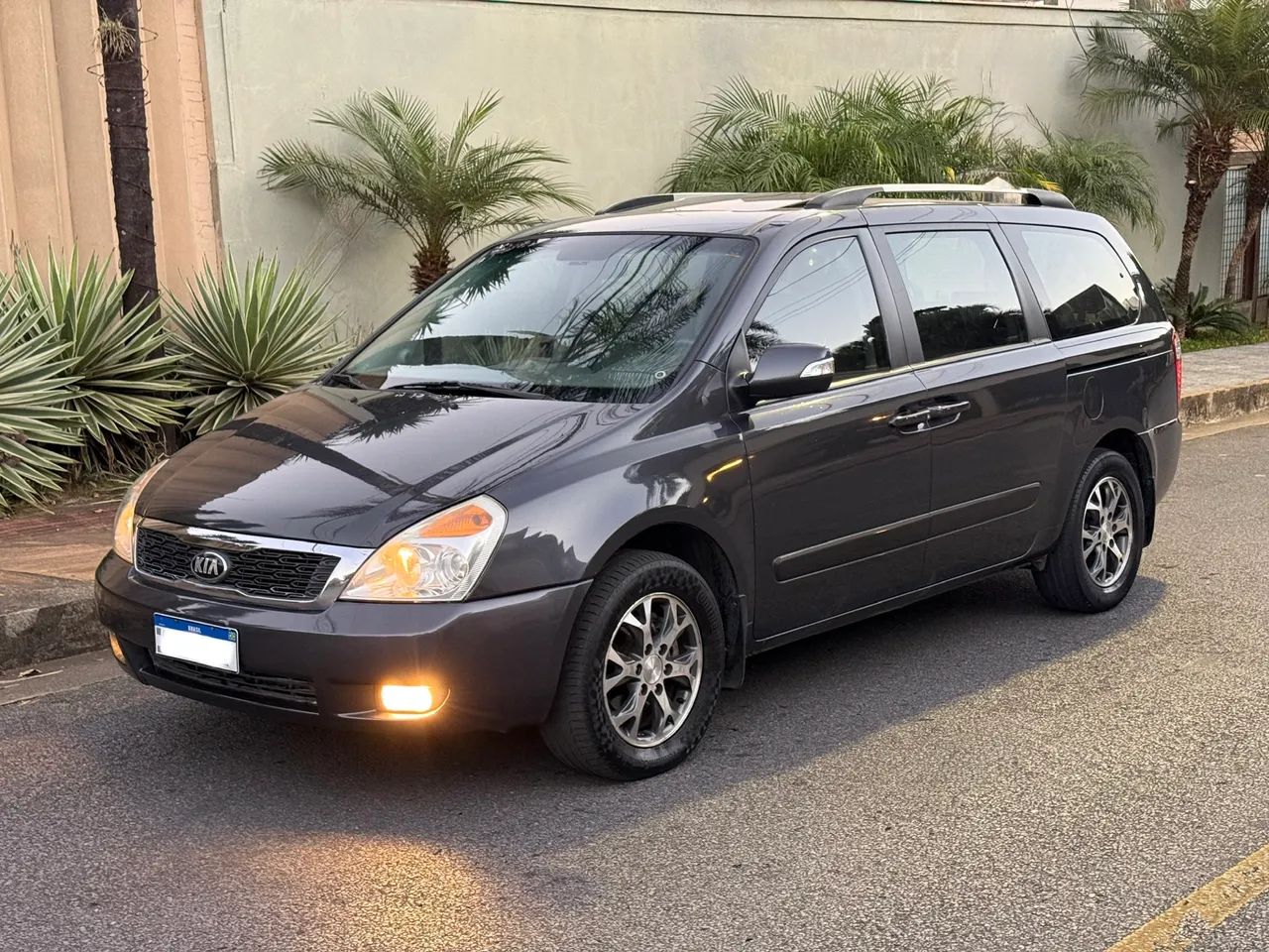 KIA Carnival Carnival EX 3.5 V6 24V 276/272cv Aut. 2015