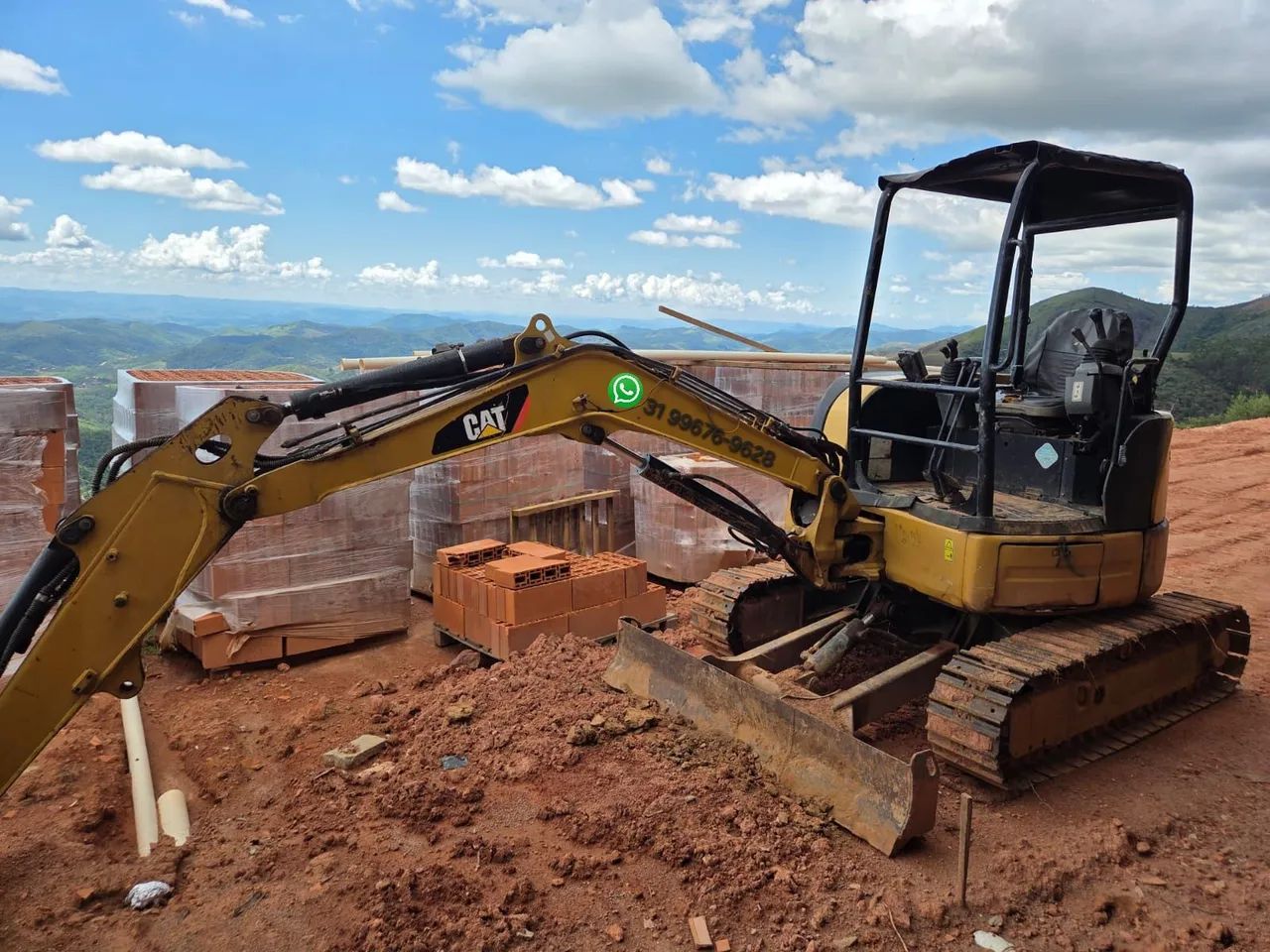 Mini escavadeira Caterpillar 303.5E CR 