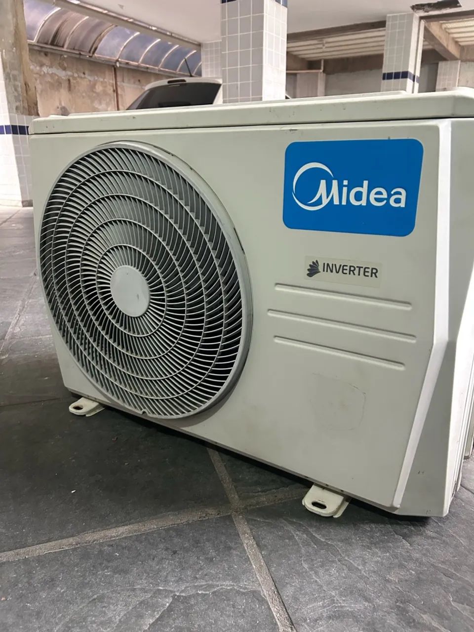 AR CONDICIONADO SPLIT INVERTER MIDEA 18000 BTUs