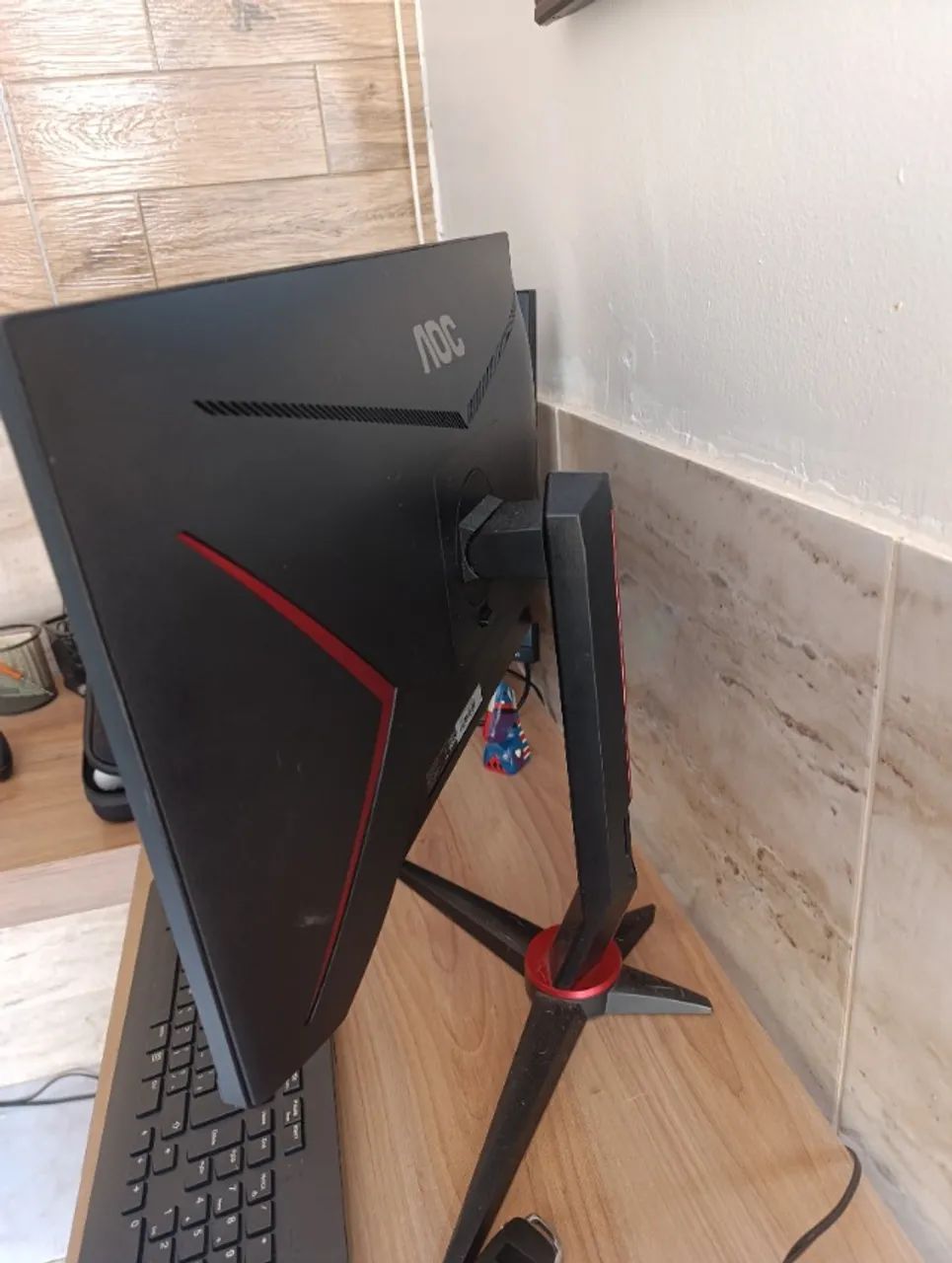 Monitor Aoc 24p 165HZ - Foto 2