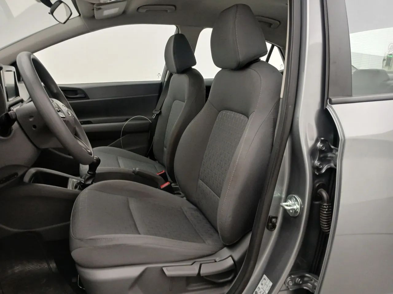 Hyundai HB20S Comfort Plus 1.0 TB Flex 12V Mec., foto 16 de 18