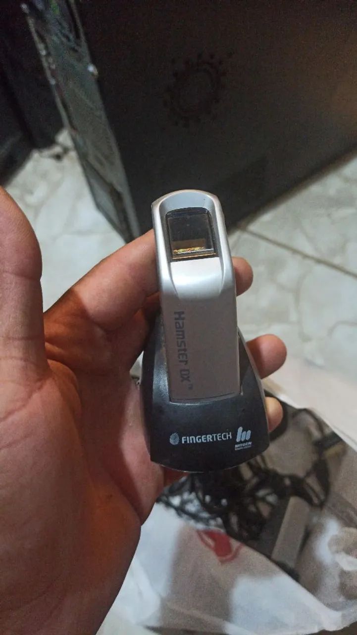 Leitor de impressão digital 