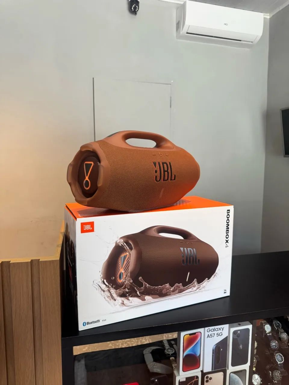 JBL Boombox4 marrom lacradas  - Foto 4