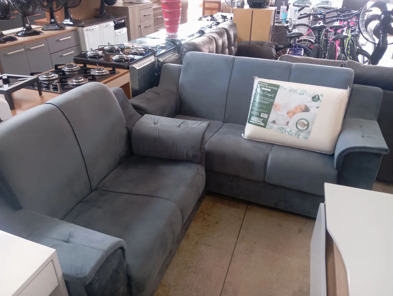 Sofá novo , conjunto.