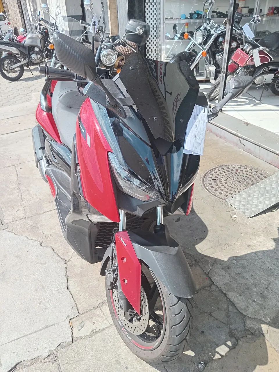 Xmax 250 - Foto 3