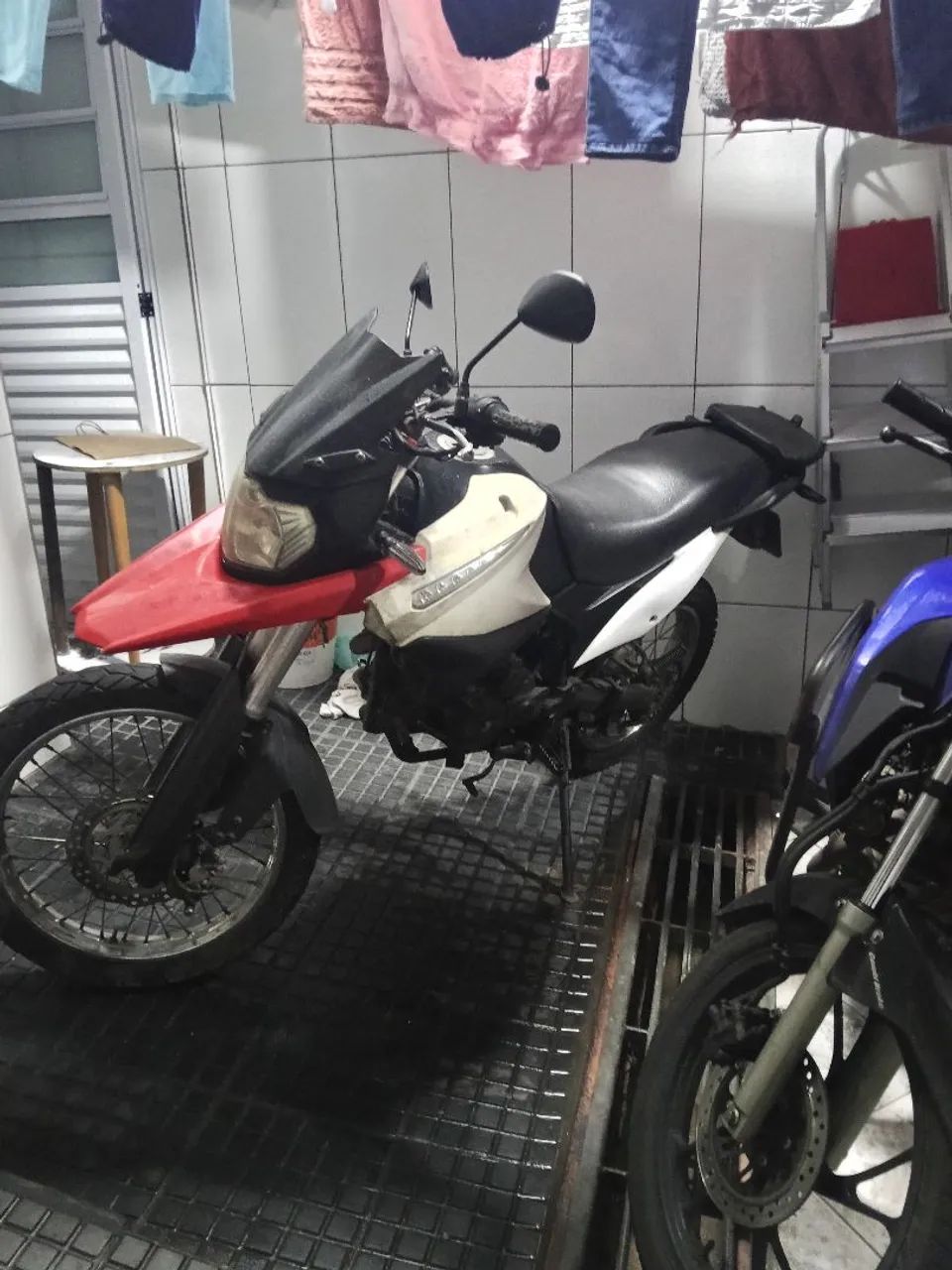 Discovery 250  - Foto 2