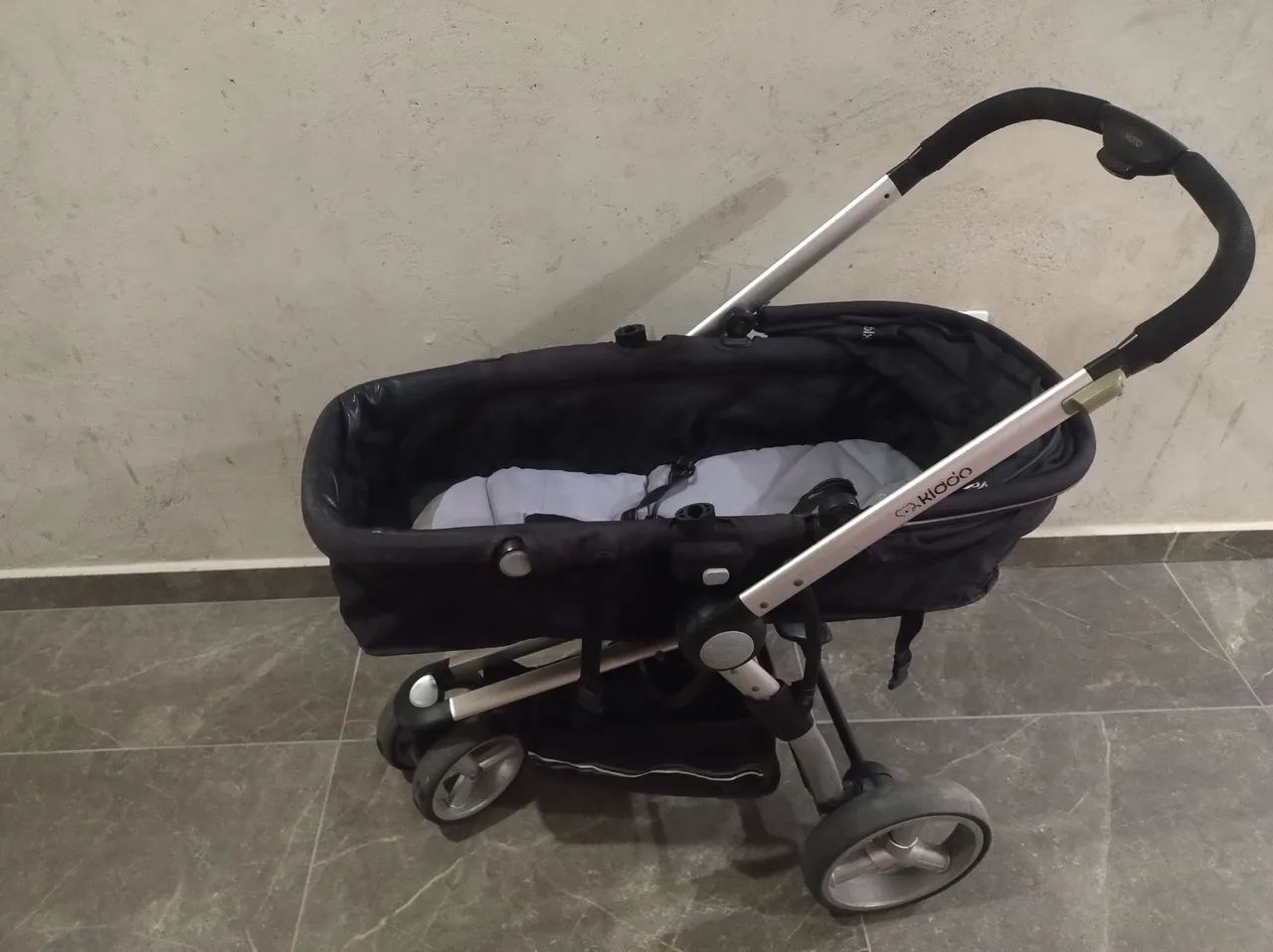 Carrinho de bebê e bebê conforto  - Foto 4