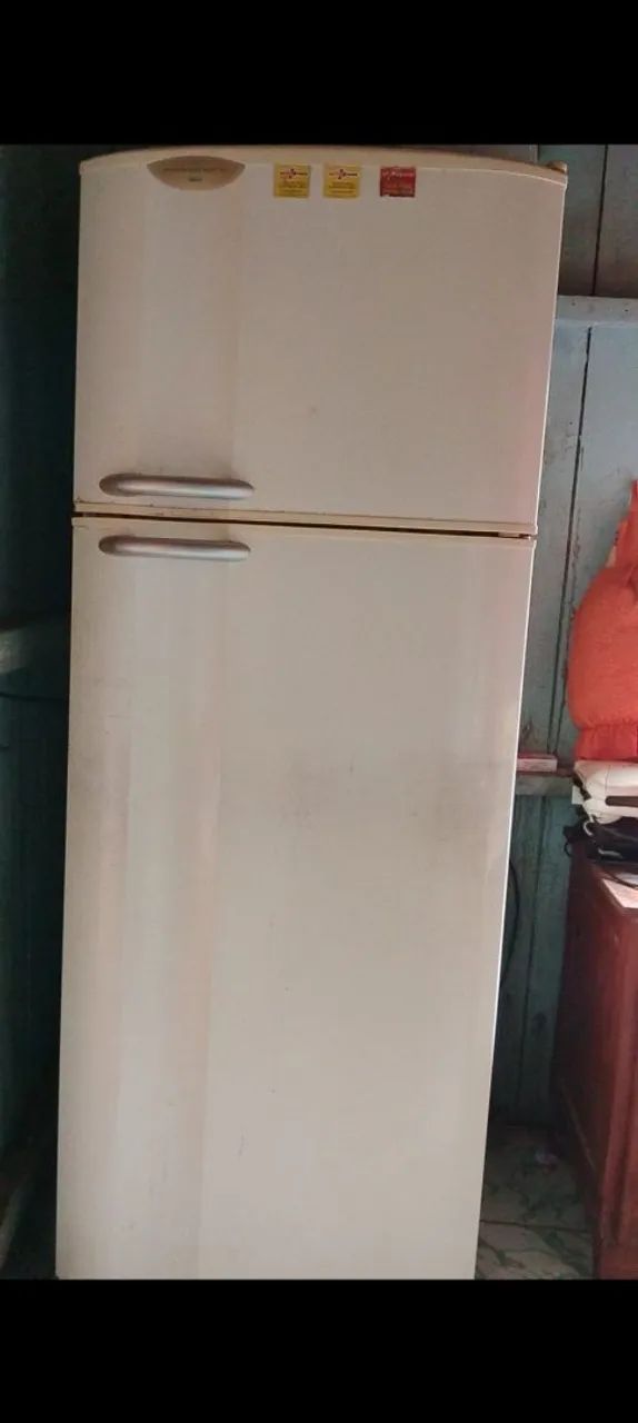 Vendo essa geladeira  - Foto 2