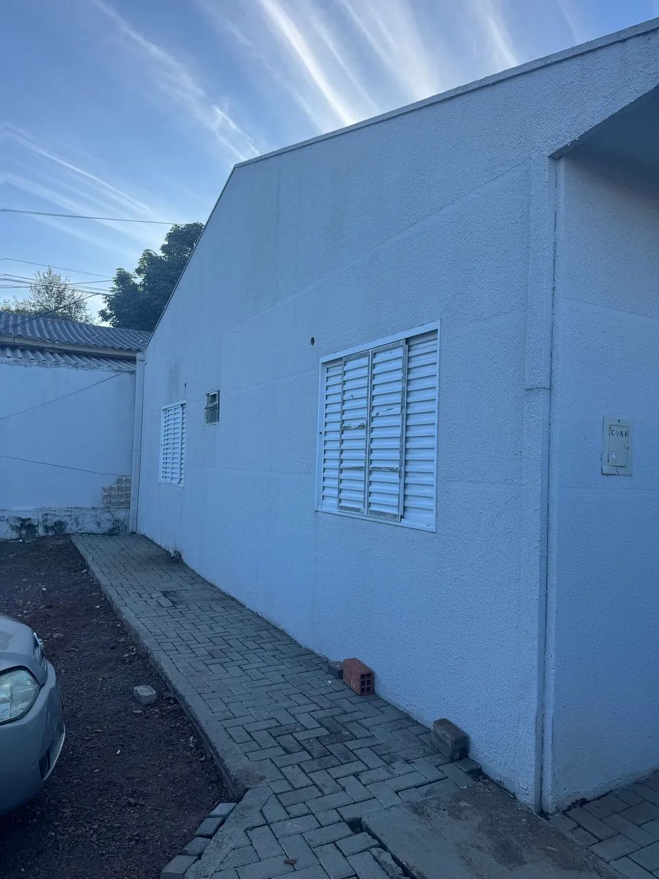 Alugo casa tipo condomínio  