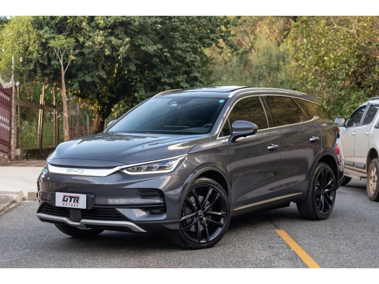 BYD Tan EV 4X4 (elétrico) 2025