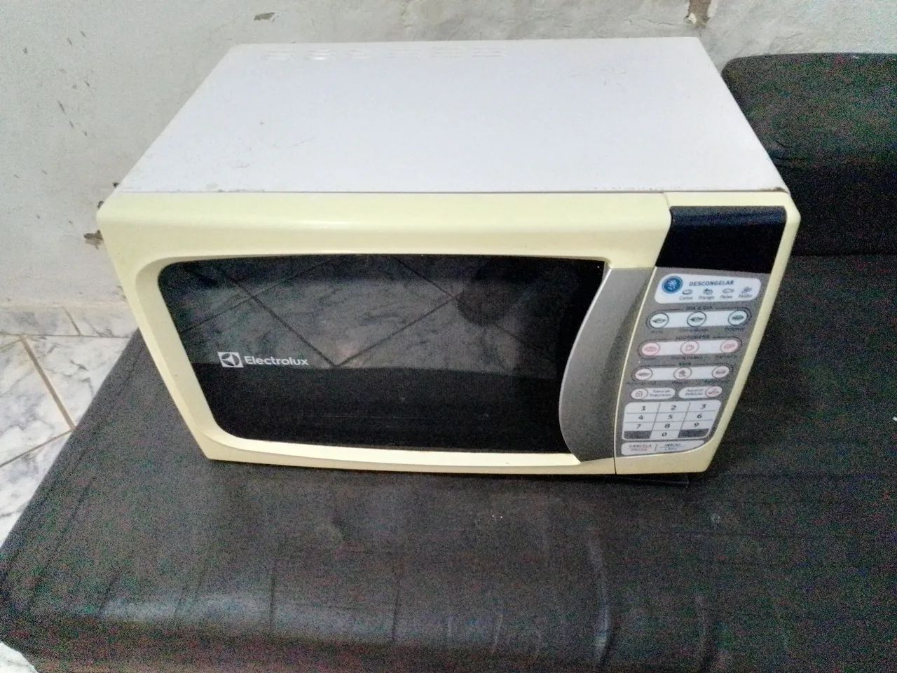Microondas Eletrolux 220v - Foto 4