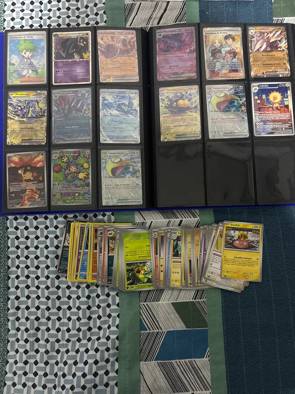80 Cartas Pokémon e 1 Ultra Rara pode escolher 