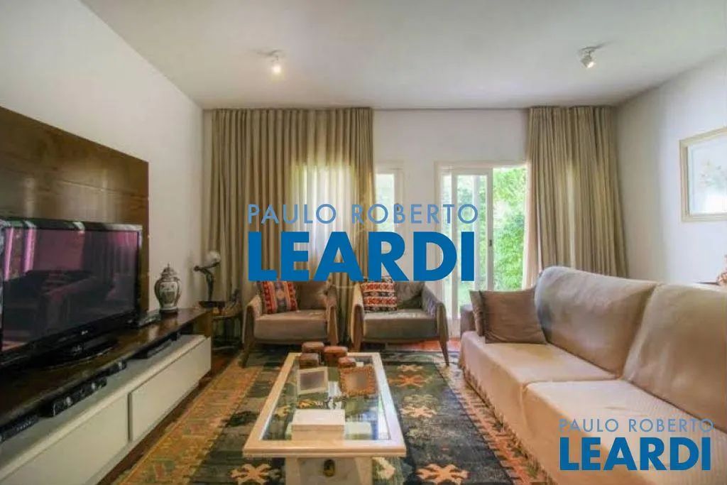 CASA EM CONDOMÍNIO - MORUMBI - SP