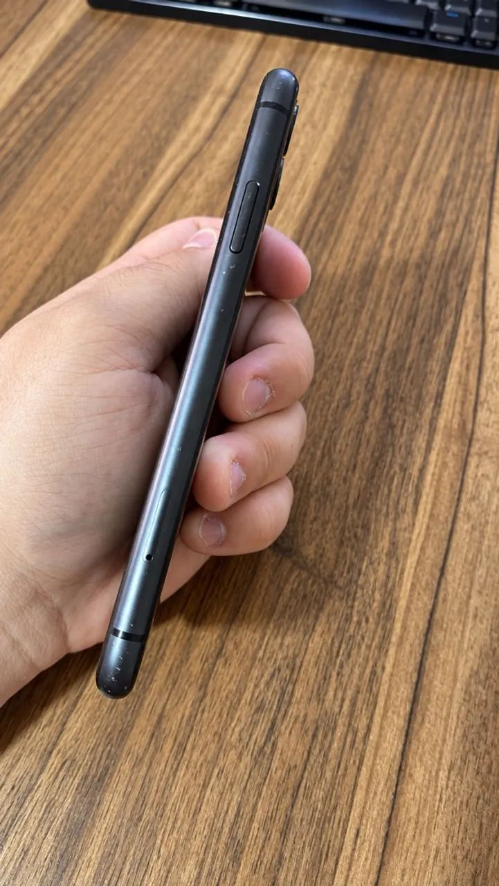 Iphone 11 64 Gb Preto  - Foto 4