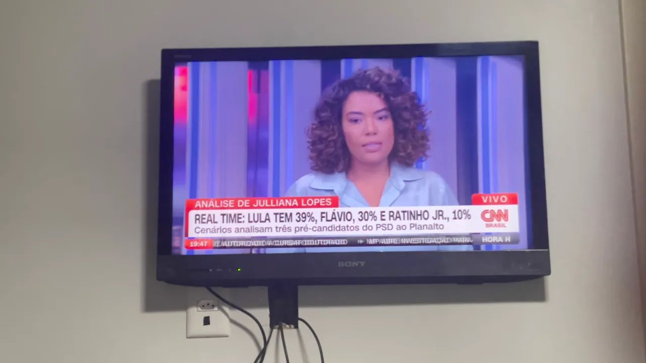TV Sony 32? tela com defeito 