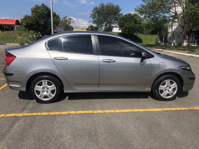 Honda City DX 1.5 cambio mecânico - 69.000 kM - Único Dono - 2013 - Foto 7