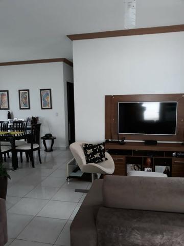 Casa 03 dorm, sendo 02 suite, 02 salas, garagem 04 autos, terreno de 250 mts. (financia) - Foto 5
