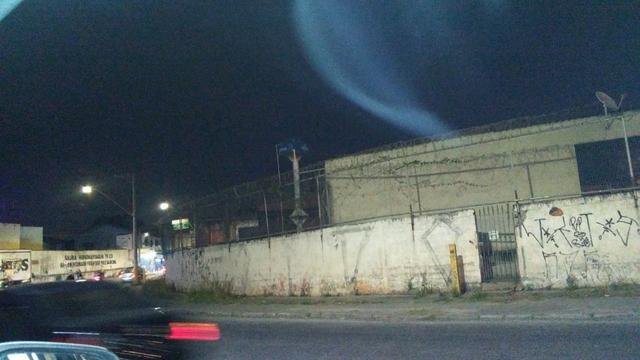 Lindo terr para locação com 2.000 mts de esquina plano a 50 mts da alça rodoanel capuava - Foto 2