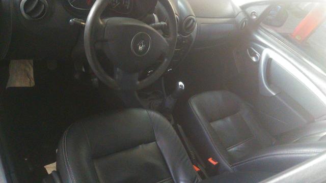 Sandero 2014/2014 não faço menos não insista!! - Foto 5