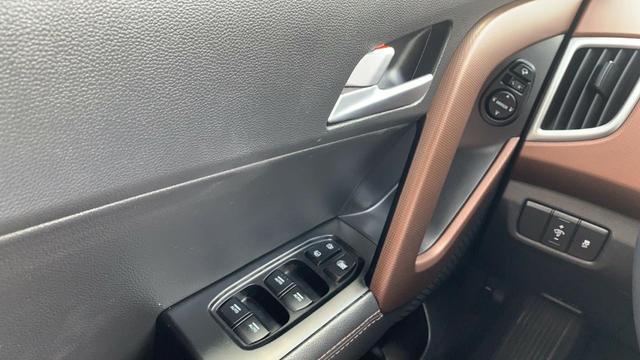 Hyundai CRETa 2.0 Prestige Aut. 2019 - NOvA! - Foto 13
