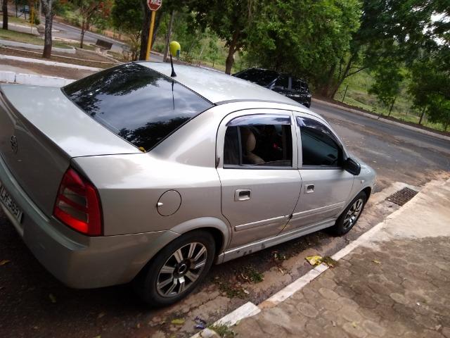 GM- Astra Sedan 2004 - Foto 2