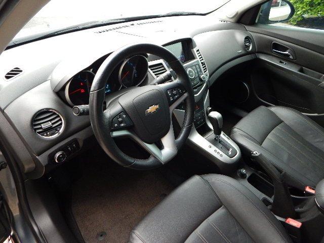 Cruze Sedan LT 1.8 Bancos em Couro/Multimidia Caska - Foto 7