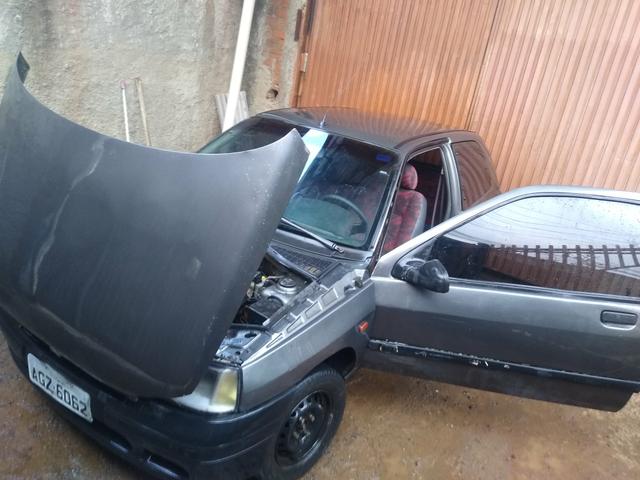 Clio - Foto 3