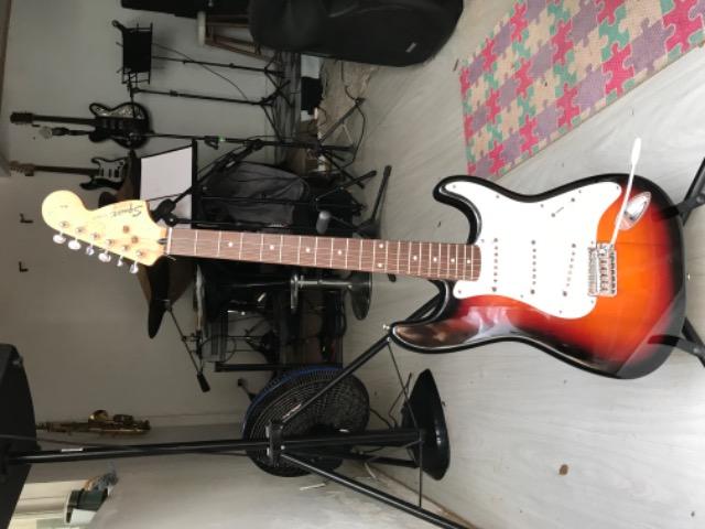Guitarra Fender squier - Foto 2