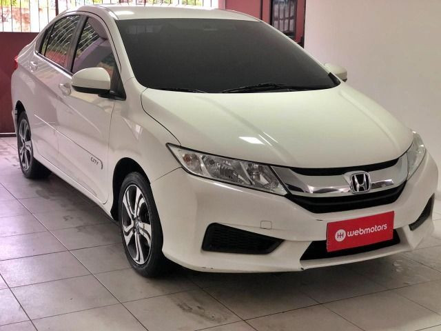 City automático com GNV 2015 Financio em até 60x