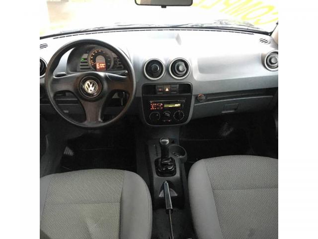Volkswagen Gol 1.0 GIV COMPLETO COM SOM - Foto 14