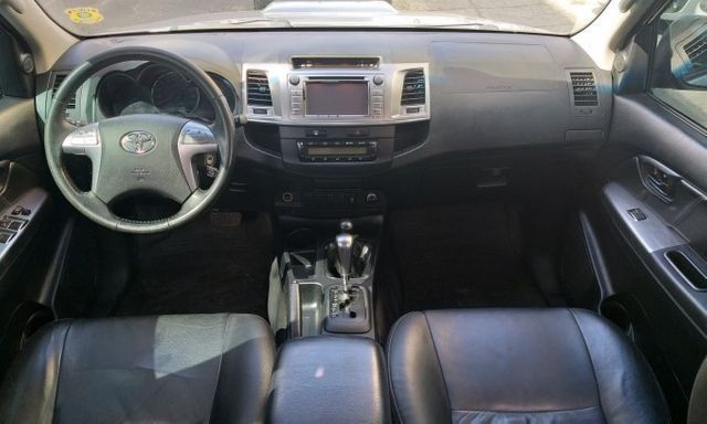 Toyota hilux cd srv 4x4 - diesel - 2014/2015 - Foto 8
