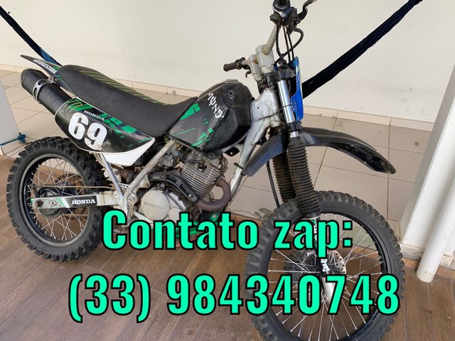 MOTO DE TRILHA XR 200