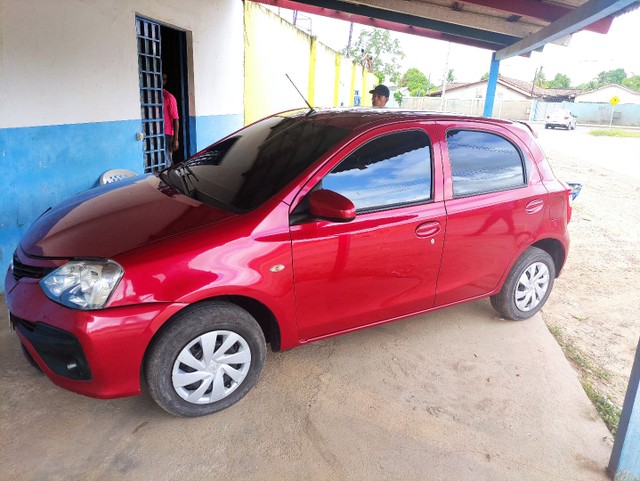 VENDO TOYOTA ETIOS