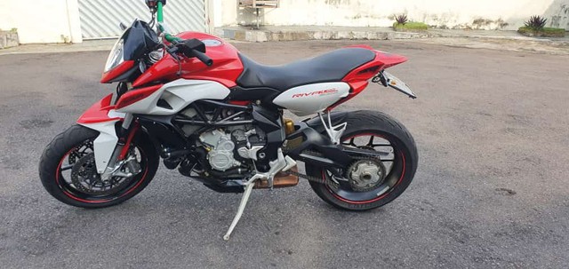 VENDO MOTO TOP PARA VC QUE É EXIGENTE