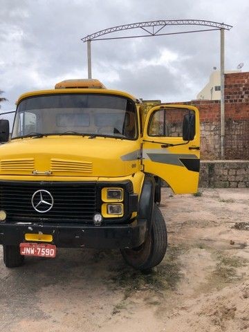 CAMINHÃO 1313 **