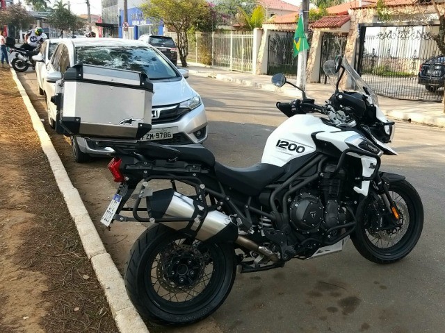 TRIUMPH TIGER 1200CC XCX 2019  LOTADA DE ACESSÓRIOS 